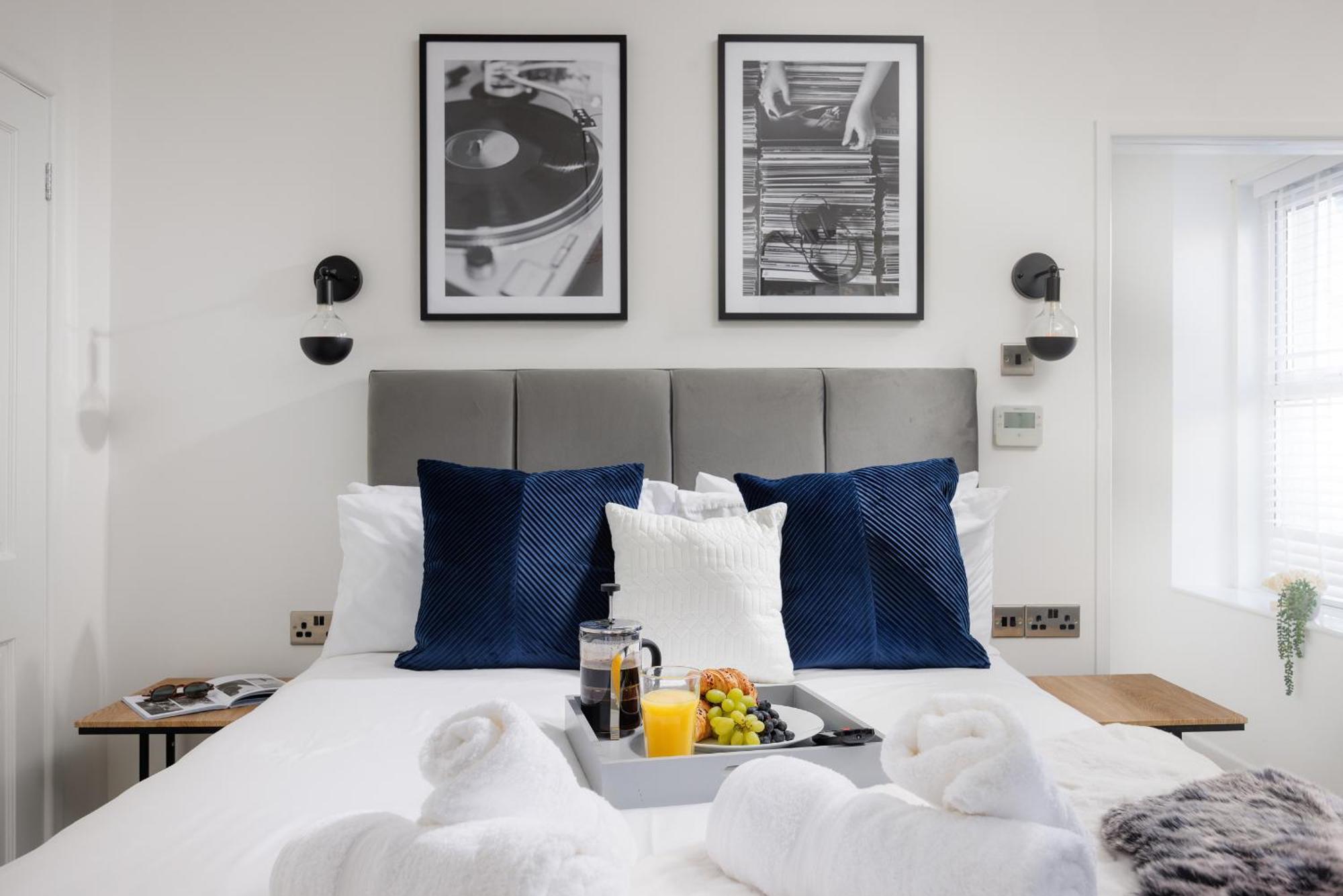 Stunning - Sleeps 2 - Habita Plymouth